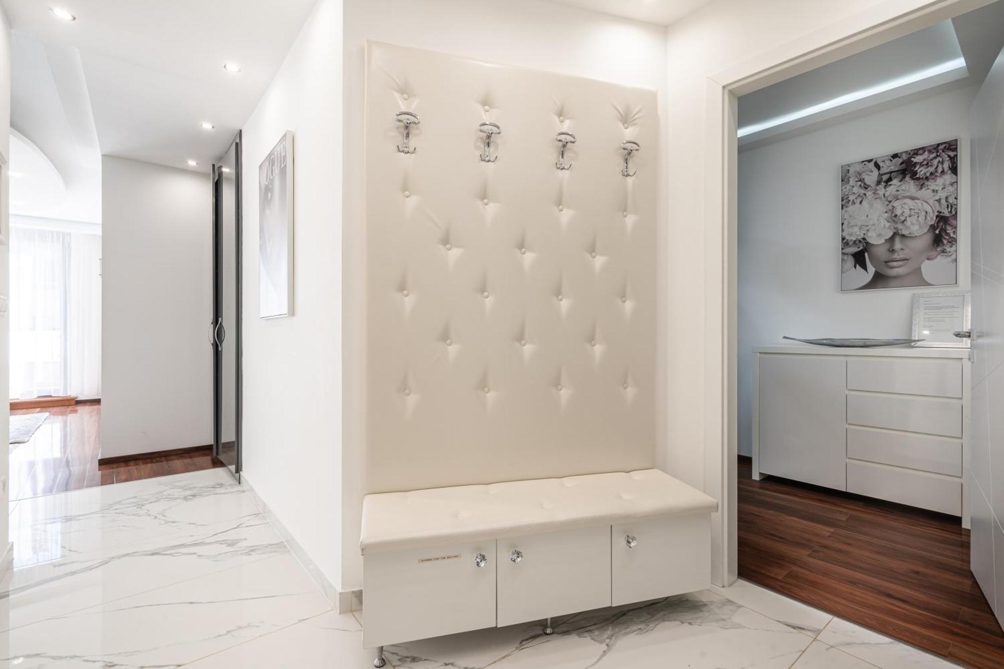 Kiraly 44 Luxury Apartment With Free Parking Budapest Luaran gambar