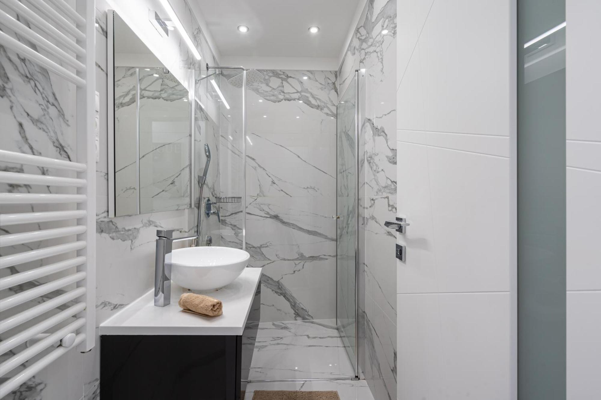 Kiraly 44 Luxury Apartment With Free Parking Budapest Luaran gambar